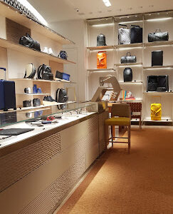 Lous Vuitton
