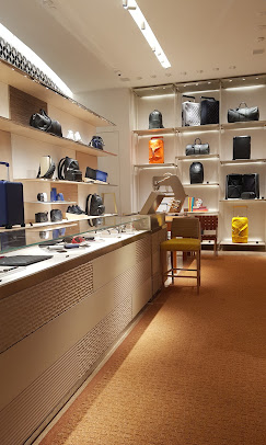 Lous Vuitton